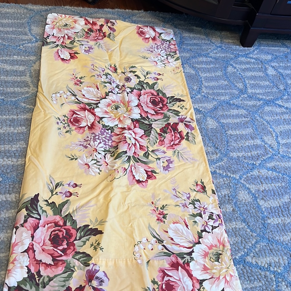 Vintage Ralph Laurean bed sheets